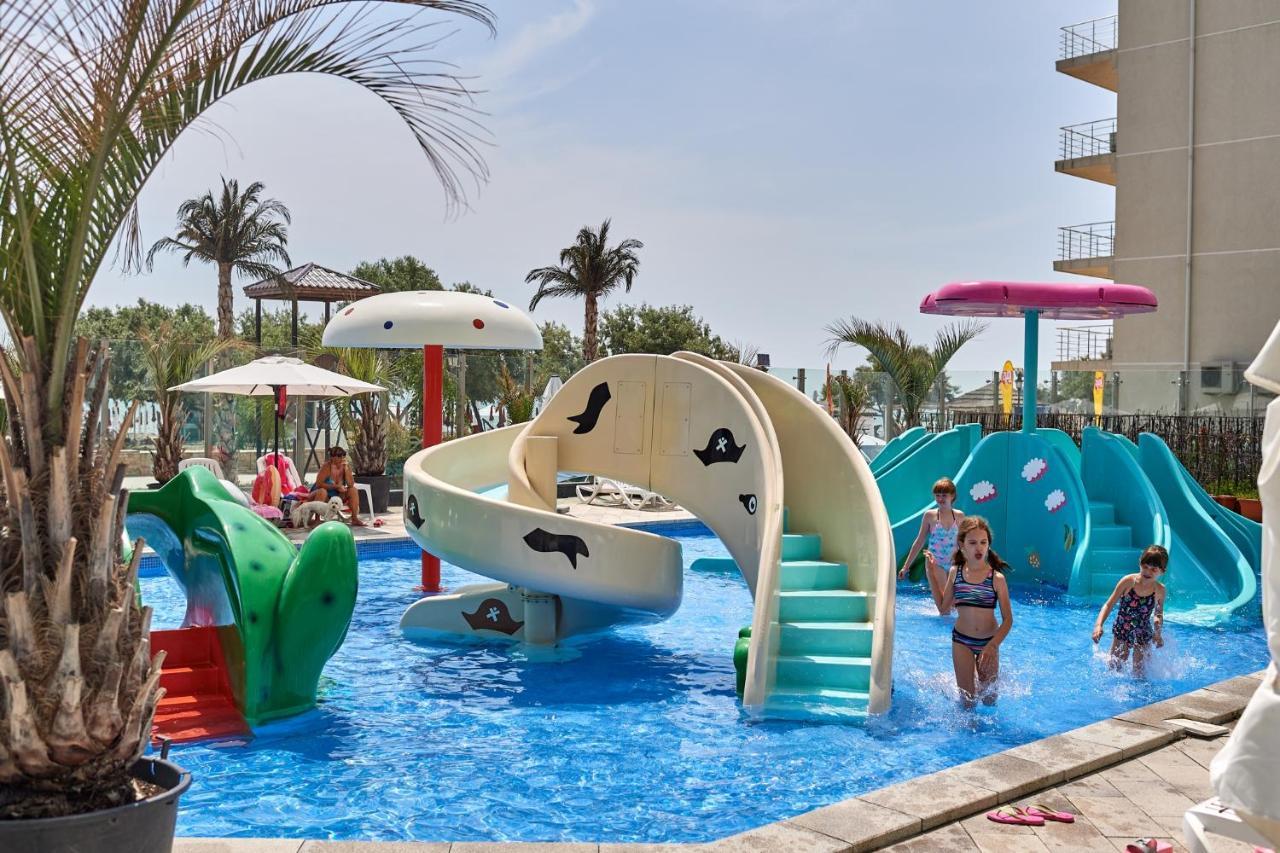 Sunfest Aparthotel Pool & Spa Mamaia Nord Năvodari Zewnętrze zdjęcie